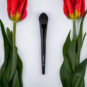 elf Flat Foundation Brush